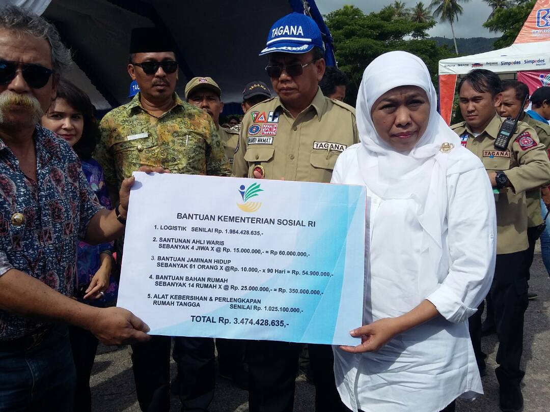 Mensos RI Beri Bantuan Banjir  di Tolitoli