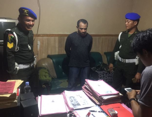 Tipu Ratusan Juta rupiah,Intel Kopasus Gadungan Asal Kota Kupang dibekuk Aparat