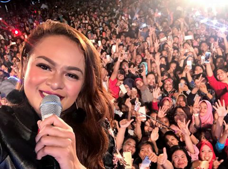 Mitha Talahatu Pukau Warga Palu