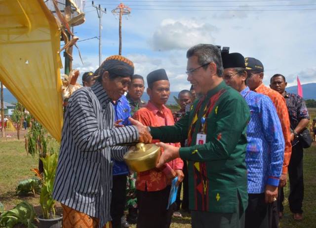 Hari Bhakti Transmigrasi ke 67 Tingkat Propinsi di Laksanakan di Lore Piore Poso