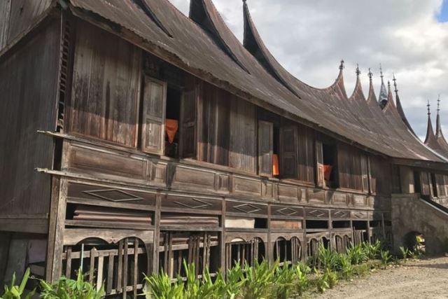 Jokowi Canangkan Revitalisasi Saribu Rumah Gadang di Acara Puncak HPN 2018