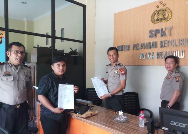 Diduga Lecehkan Wartawan,Ketua DPRD Bengkulu di Polisikan SMSI Bengkulu