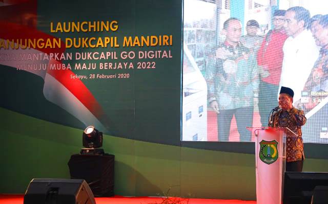 Mendagri Hadiri Launching Anjungan Dukcapil Mandiri (ADM) Pertama di Luar Pulau Jawa