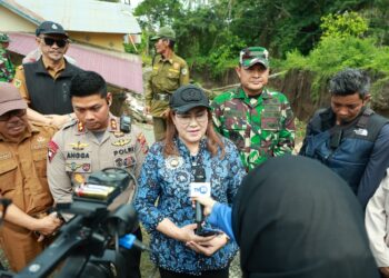 Bupati Tinjau Banjir, Akses Terputus Disorot