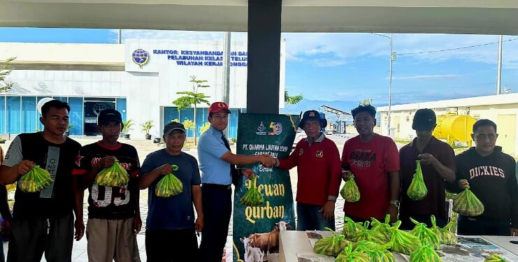 DLU Tebar Kurban untuk Warga Kawasan Pelabuhan
